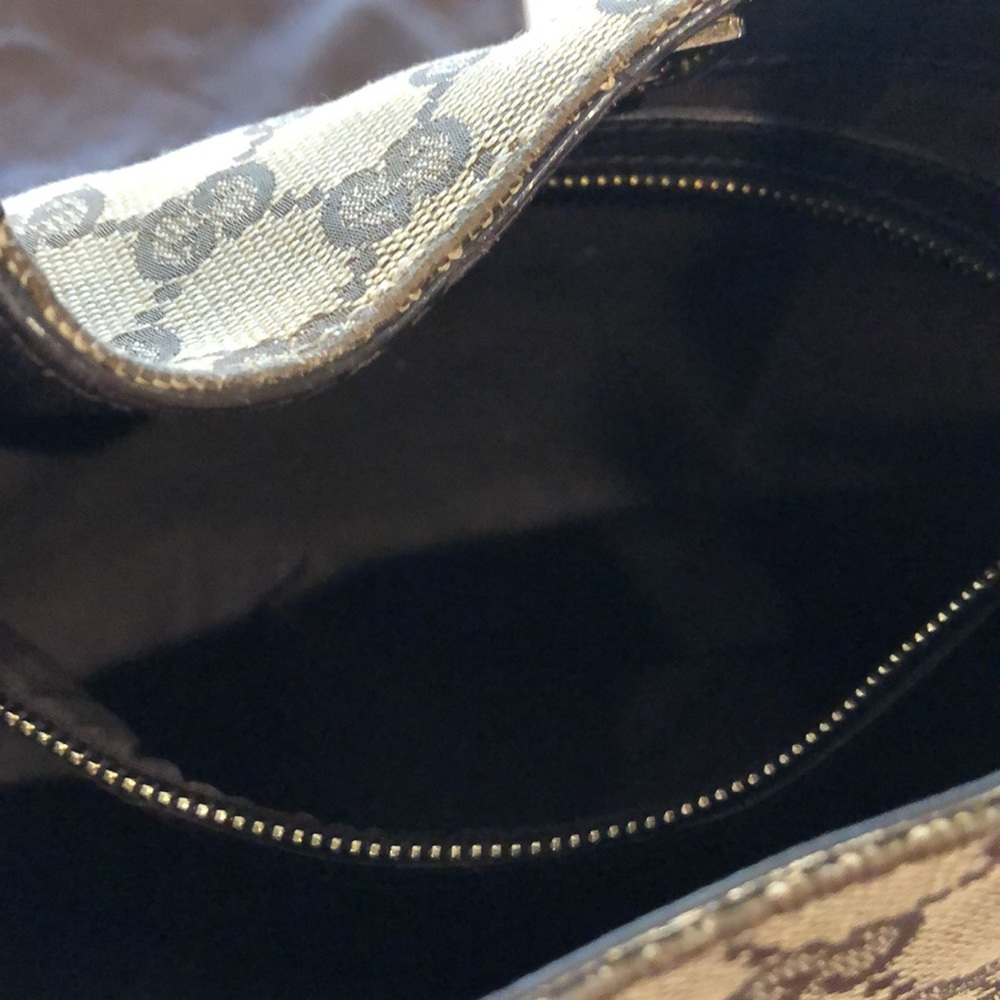 Authentic Gucci horsebit hobo bag - Picture 4 of 16
